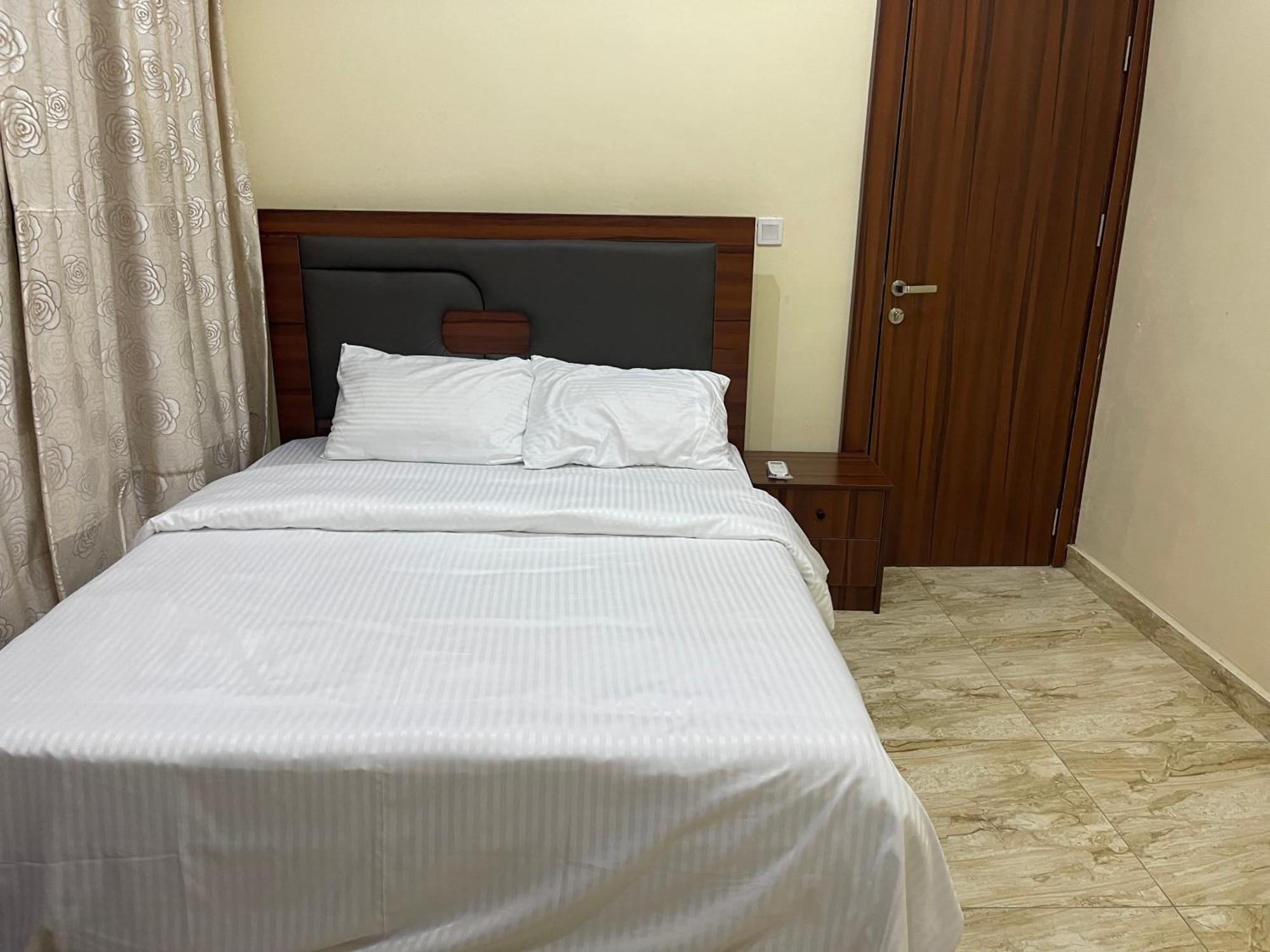 Hotel Pilgrim Place Rubuchi Esterno foto